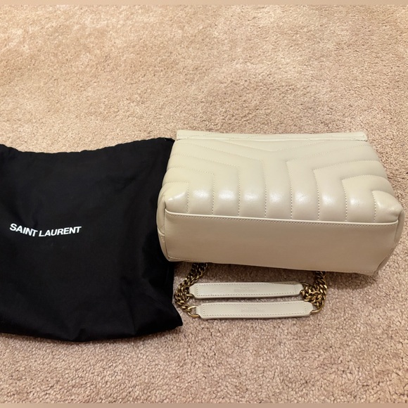 Authentic white YSL Lou Lou small bag. - Picture 6 of 6